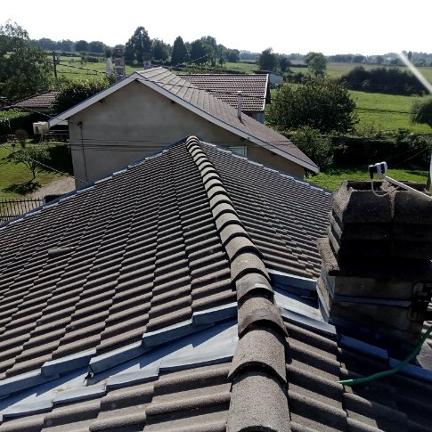 Rooftop rénové à Cugnaux, mettant en avant les travaux de rénovation énergétique.